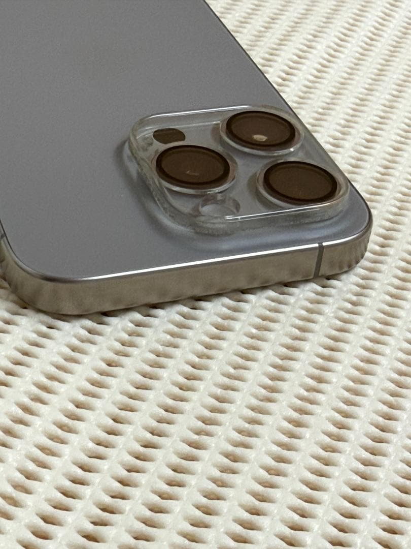 【美品】Apple iPhone15 Pro 512GB ナチュラルチタニウム