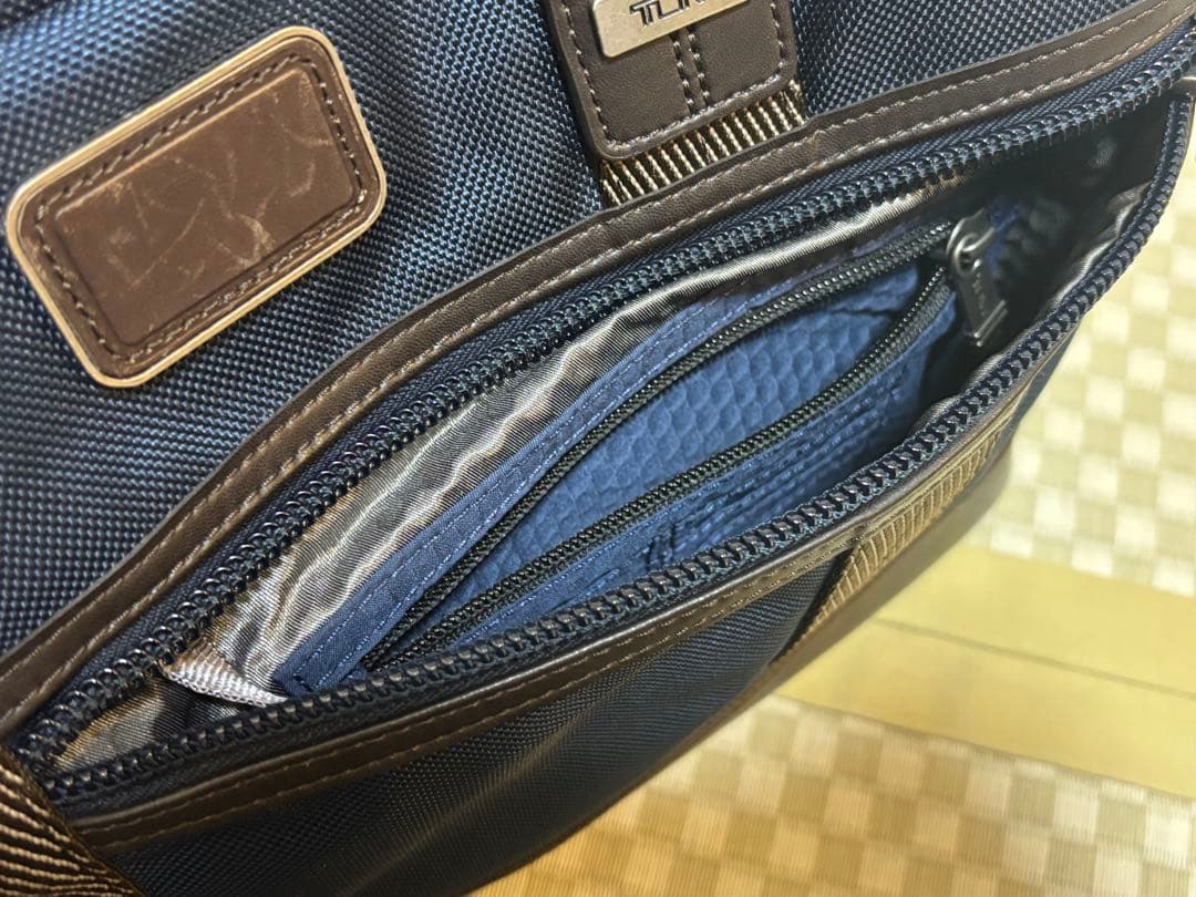 TUMI ビジネスバッグ　ブリーフケース　222610NVY2