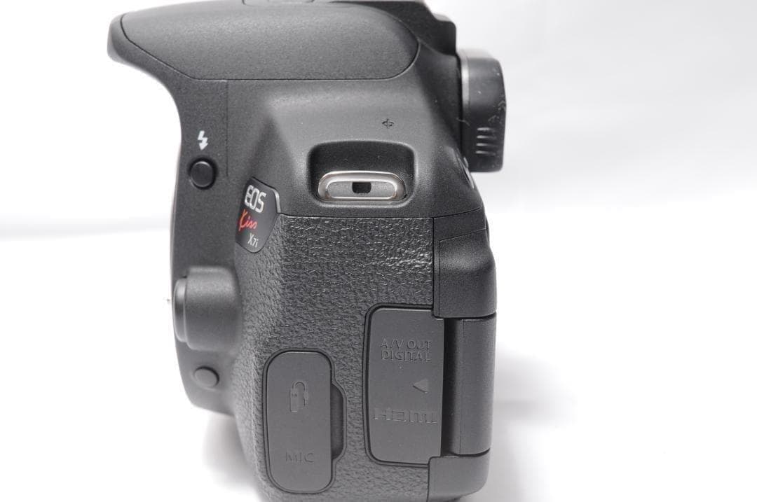 ✨Canon Kiss X7i✨ショット数少❣️スマホ転送❣️自撮り❣️扱い易い❣️美品