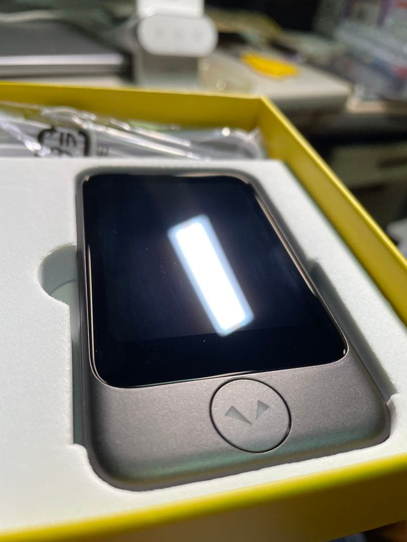 【美品】翻訳機POCKETALKポケトークS グローバル通信 ユーザー登録済