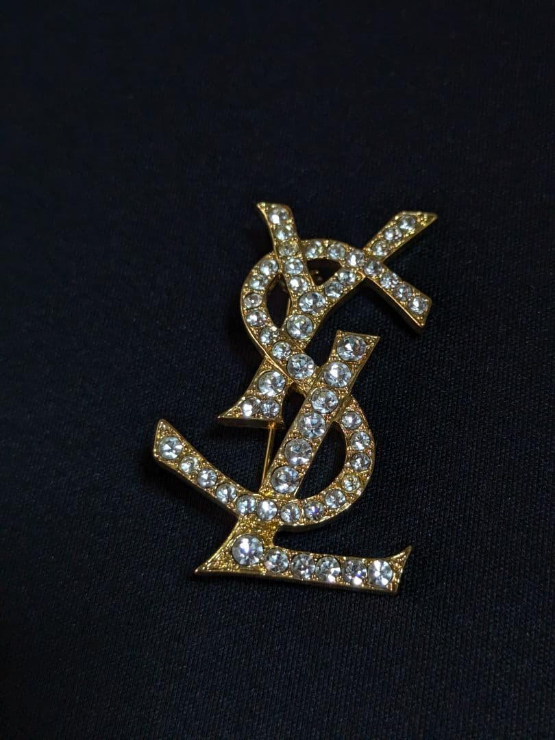 【1度のみ使用】イブサンローラン YSL ゴールド ロゴ ブローチ
