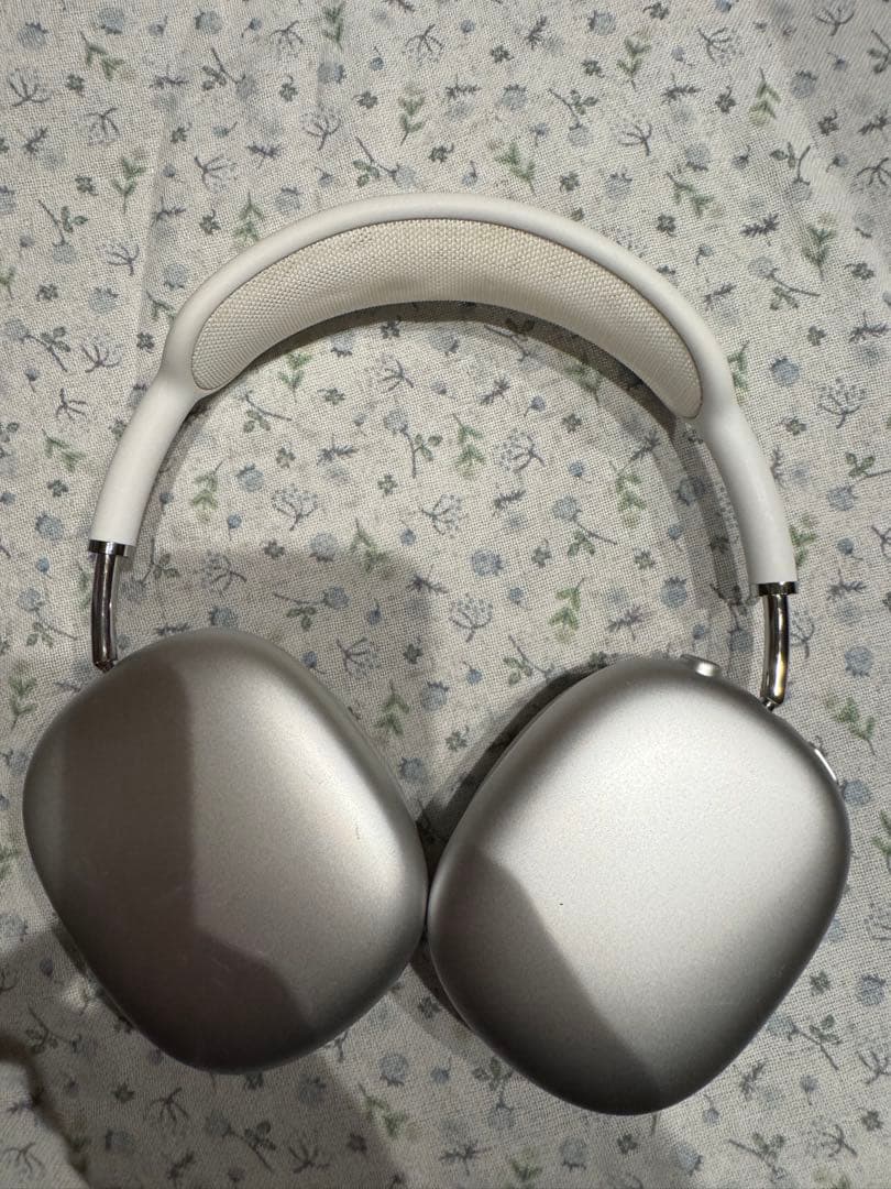 AirPods本体とケース 本日購入の方のみ値下げ⭕️