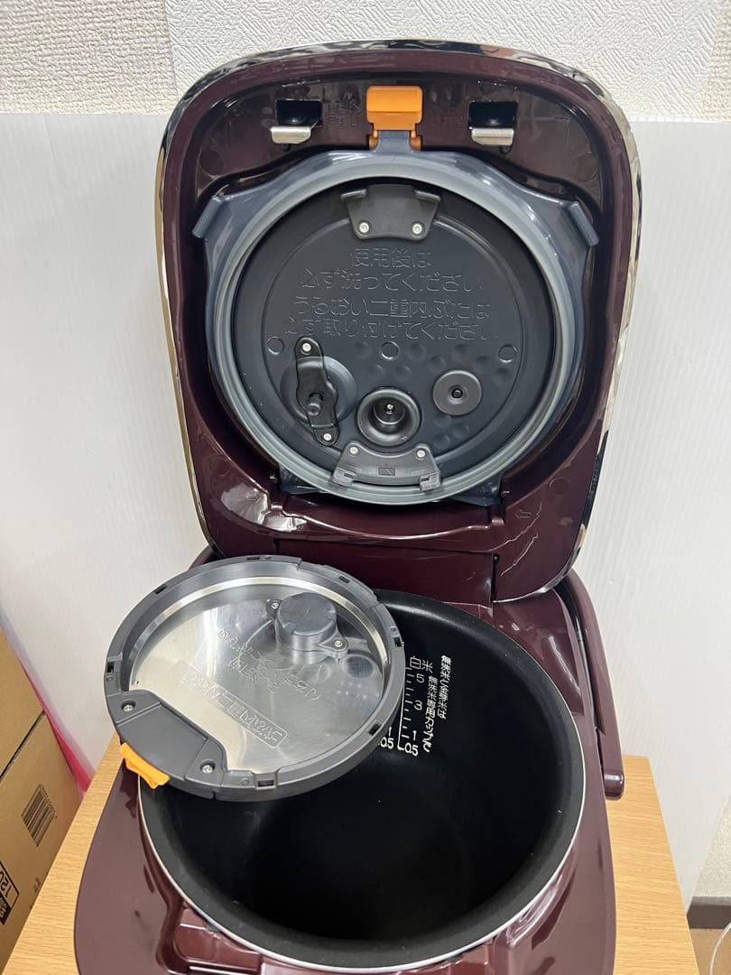 ZOJIRUSHI 象印 IH炊飯ジャー NP-YT10 5.5合2017年製