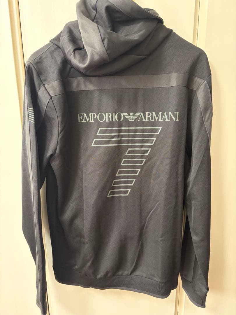 エンポリオアルマーニ　ジップパーカー