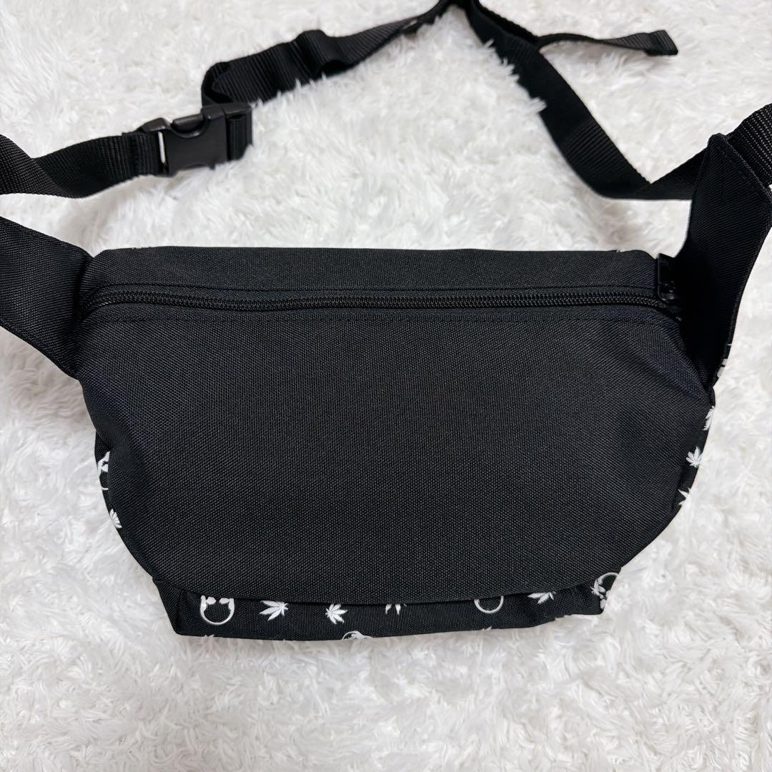 【未使用級】ルシアンペラフィネ　ドクロ　スカル　総柄　ウエストポーチ