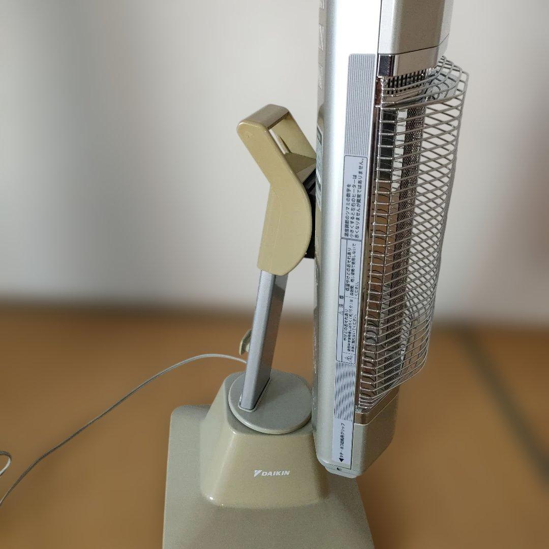 ダイキン遠赤外線暖房機セラムヒート　スタンド型電気ヒーター 1100W/850W