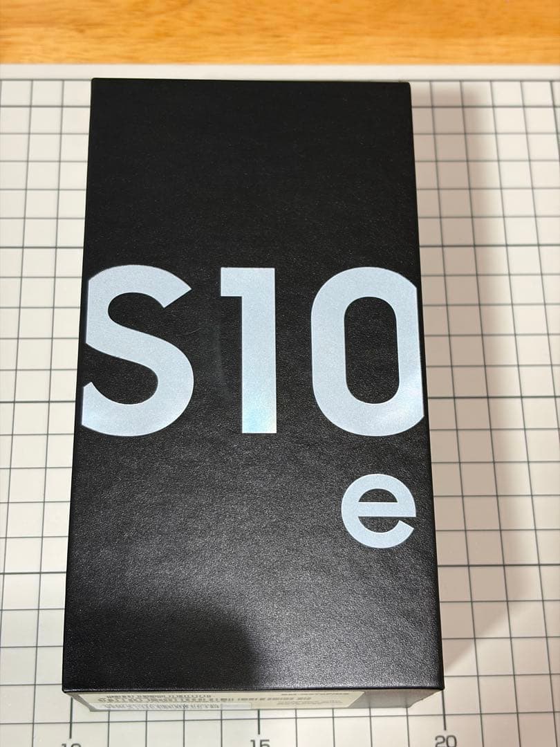 スマートフォン本体 Galaxy S10e Prism White SM-G970F 128GB