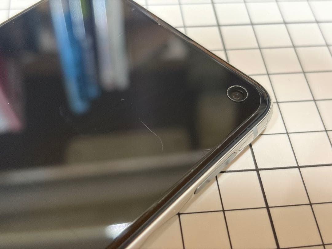 スマートフォン本体 Galaxy S10e Prism White SM-G970F 128GB