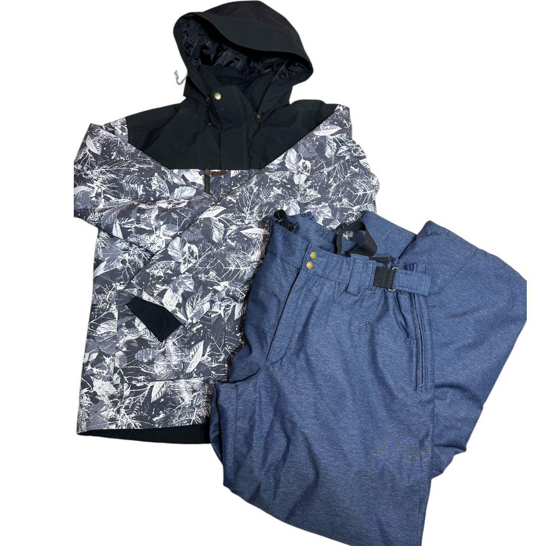 ONYONEスキースノボー雪山ウェア　上下セットメンズ身長180 LL？
