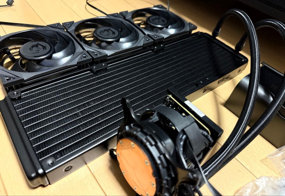 MSI MEG CORELIQUID S360 簡易水冷 CPUクーラー