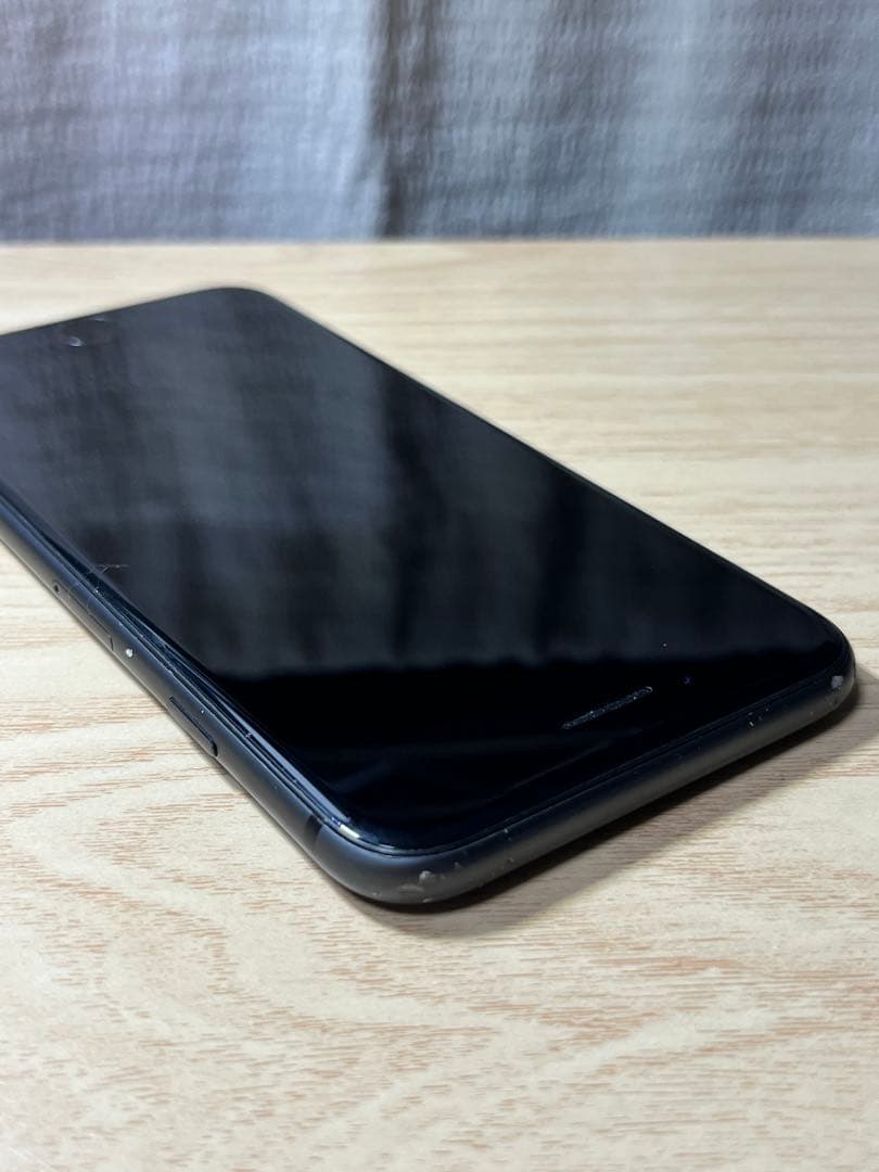 ♫ Apple iPhone 8 スペースグレー