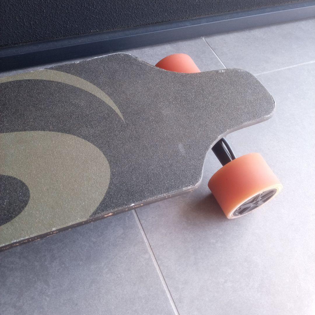 enSkate R3 電動スケボー