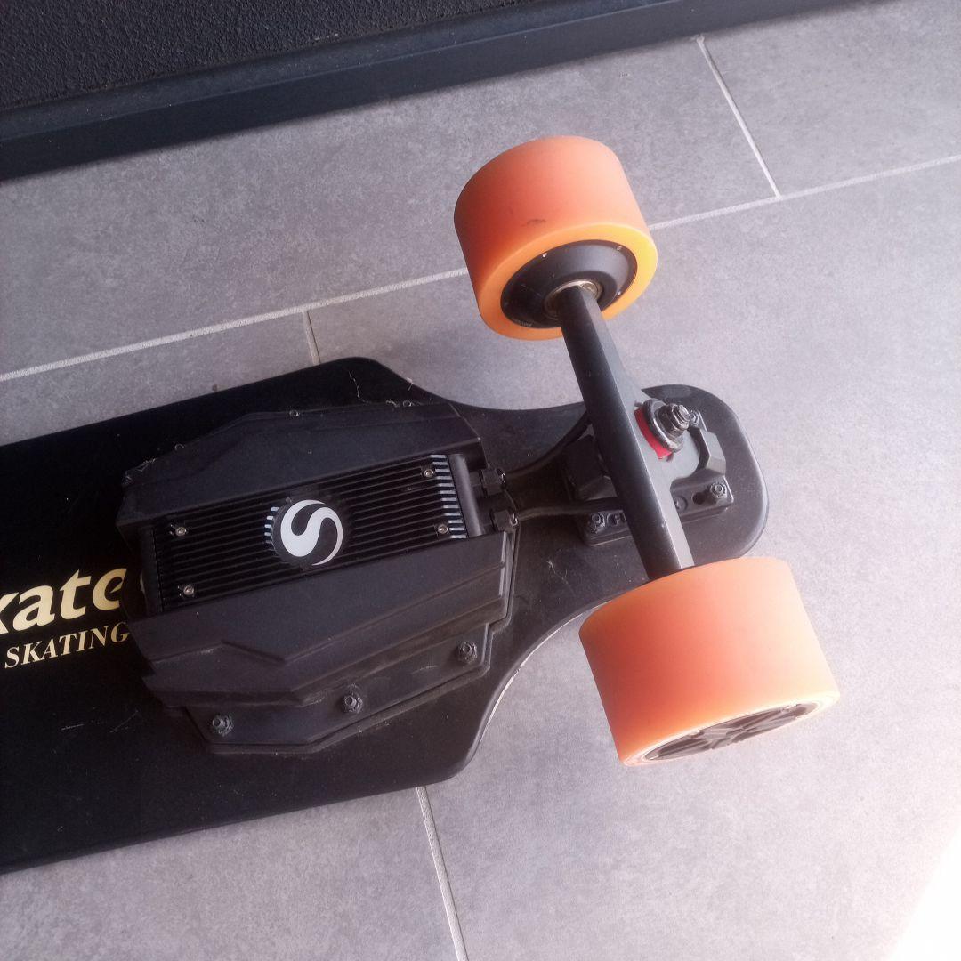 enSkate R3 電動スケボー