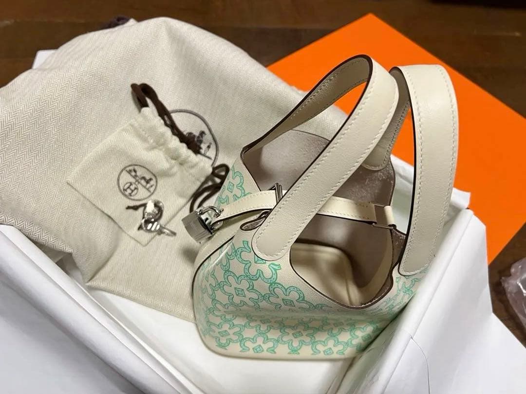 HERMES エルメス　ピコタンロック ミクロ　ラッキーデイジー