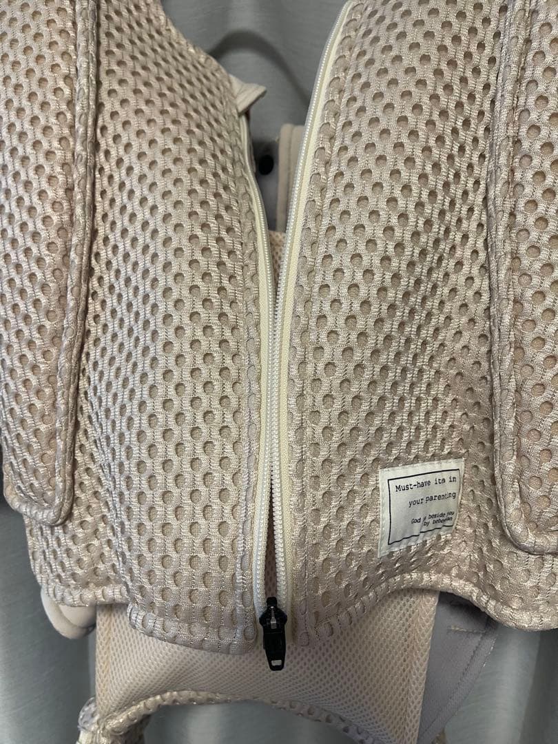 【PACO】べべスワン　抱っこ紐　サンドベージュ