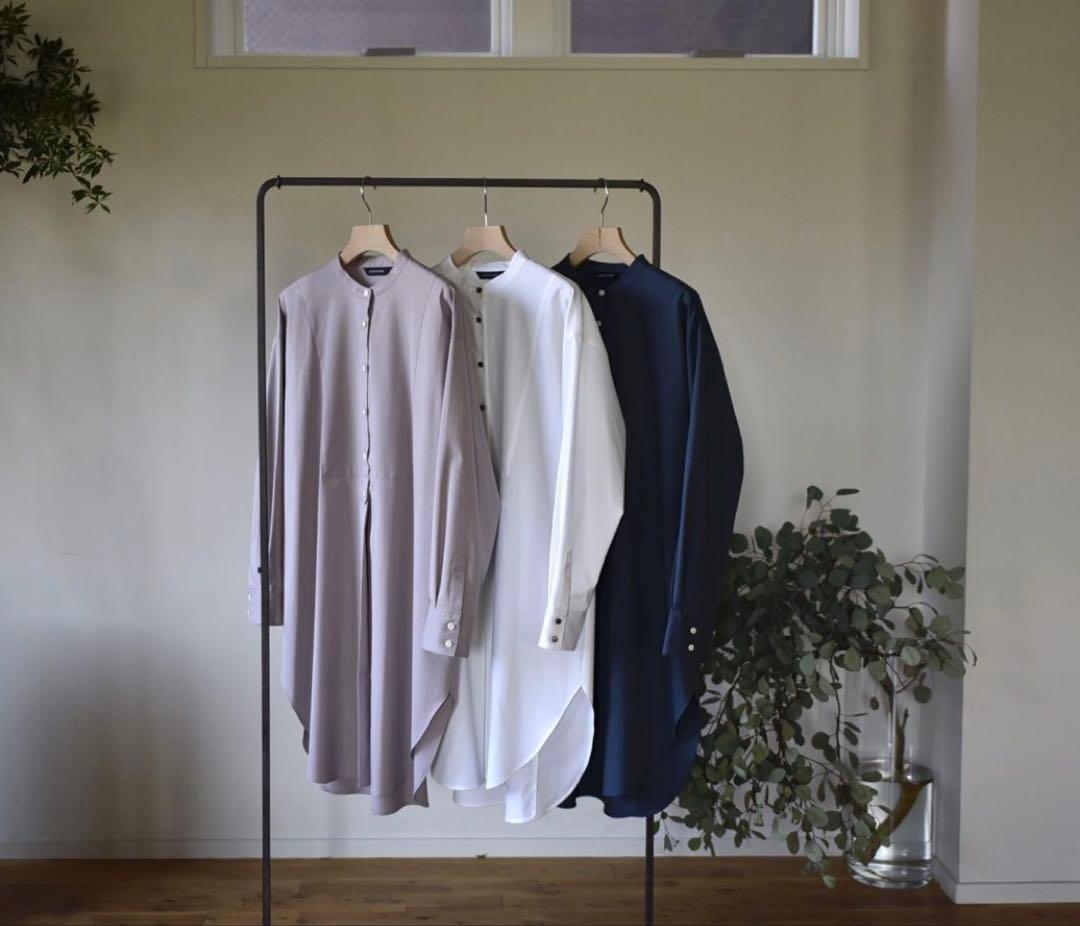 美品/完売　OUR シワになりにくい胸元切り替えロングシャツ