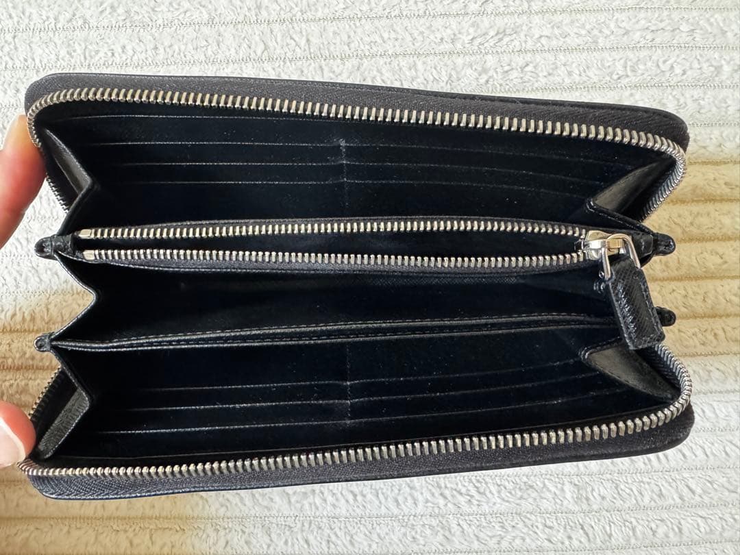 【、】PRADA プラダ サフィアーノトライアングル レザー【中古】