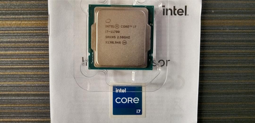 Intel Core i7-11700 CPU 冷却ファン付き