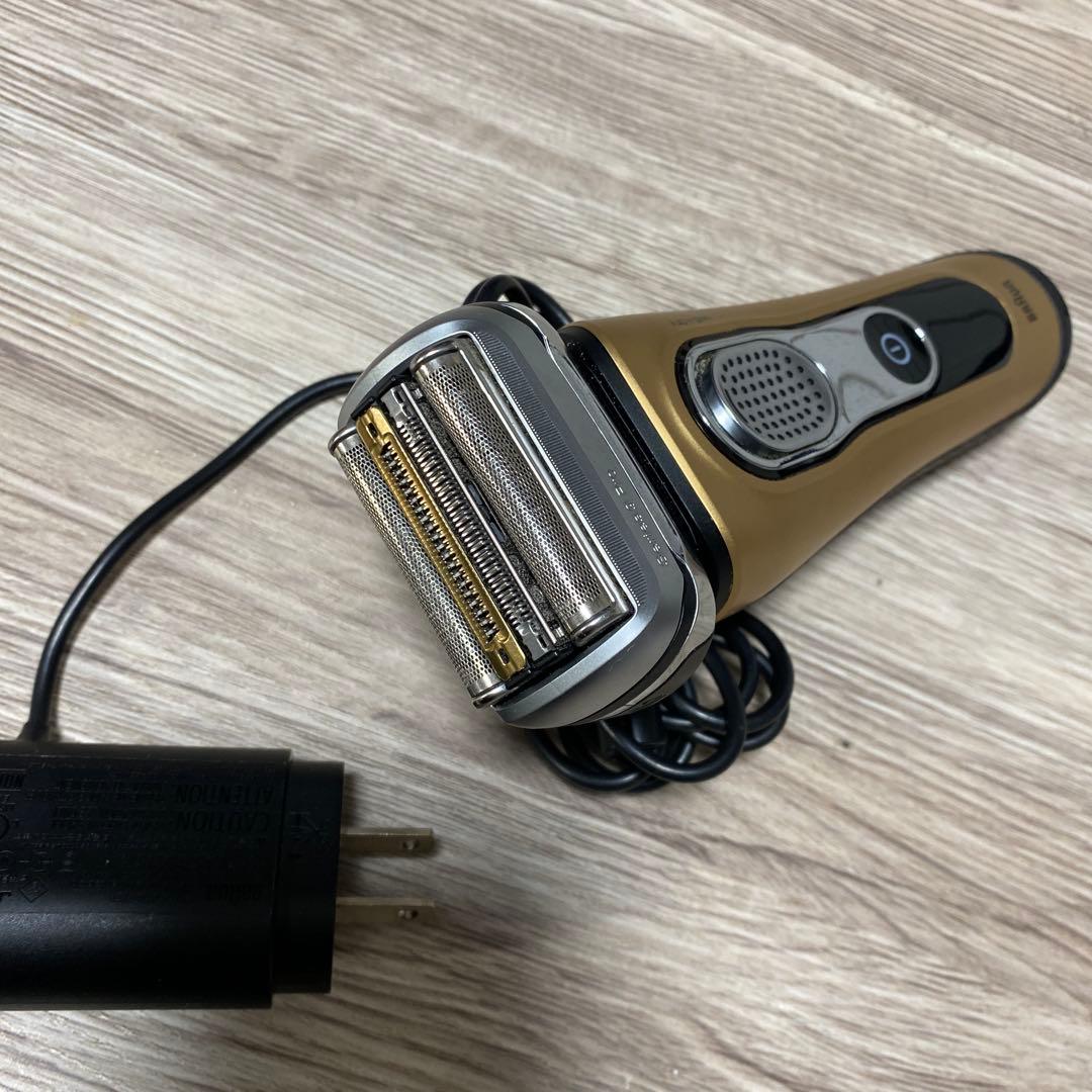 BRAUNシェイバー8・9