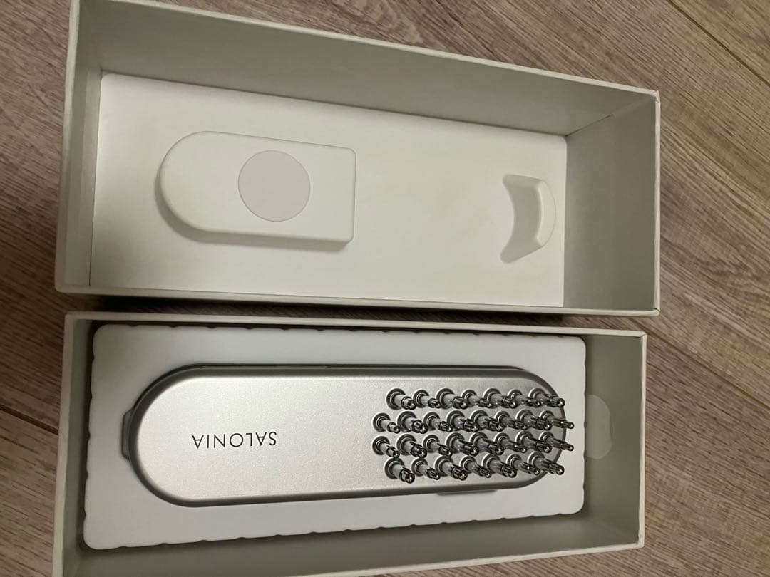 【サロニア】SALONIA EMS LIFT BRUSH シルバー