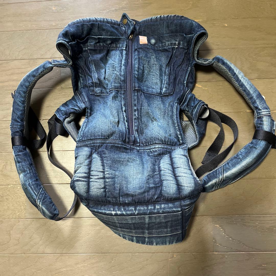 【美品】　【値下げしました】キューズベリー　NICO 抱っこ紐 デニム