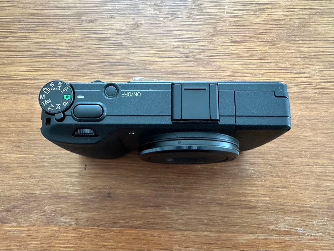 RICOH GR コンパクトデジタルカメラ