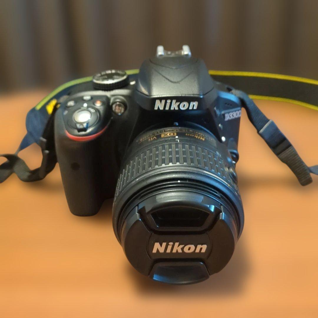Nikon D3300 デジタル一眼レフ 本体　レンズ2つ　バッテリー充電器