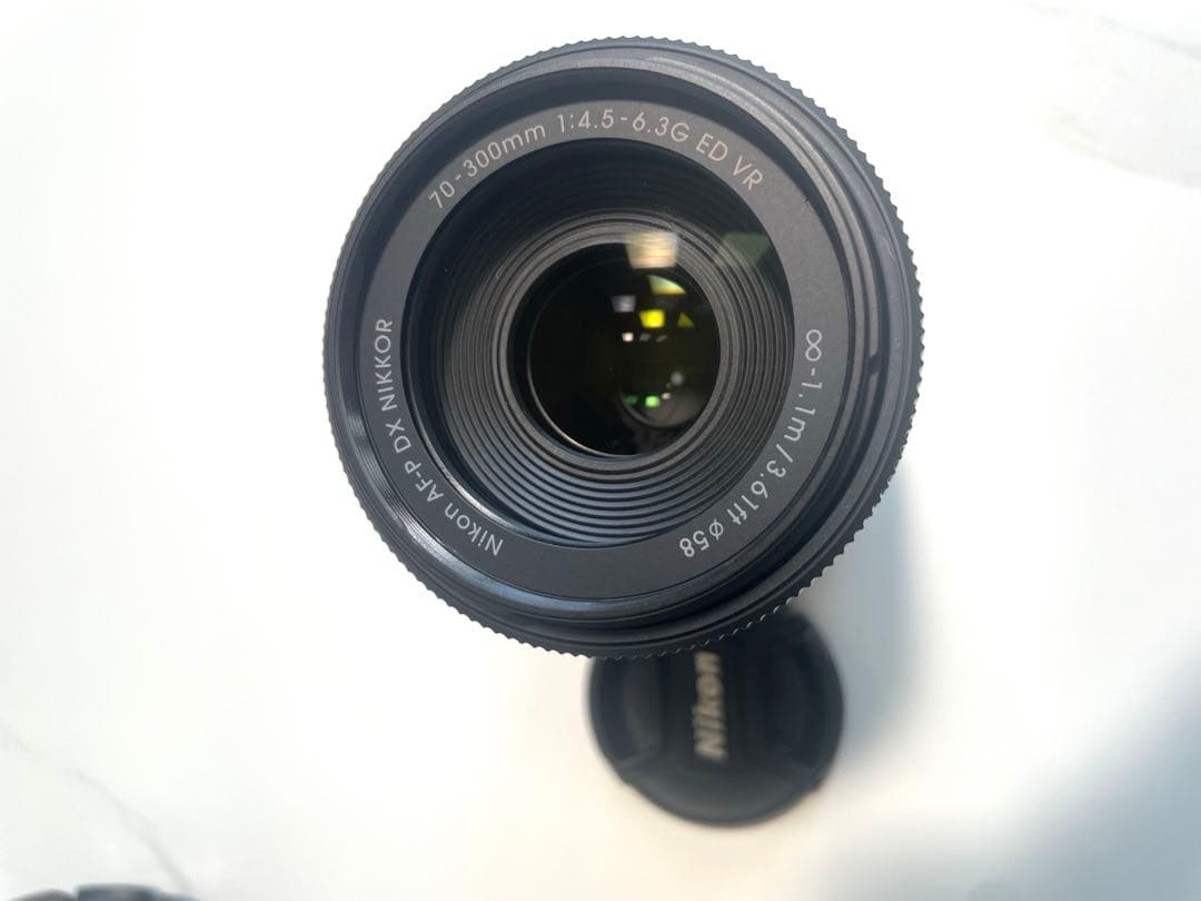 [美品]Nikon一眼カメラ D5600ダブルズームキット　ショット数1248枚