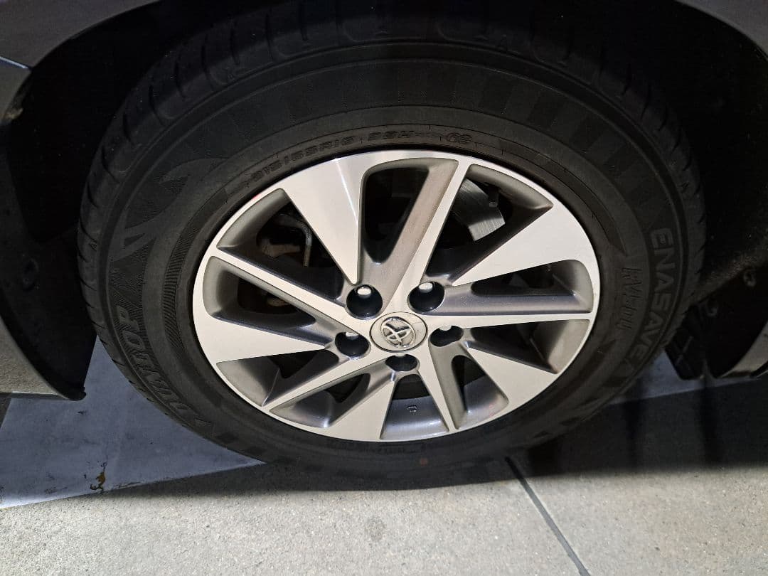 20ヴェルファイアHV純正ホイール