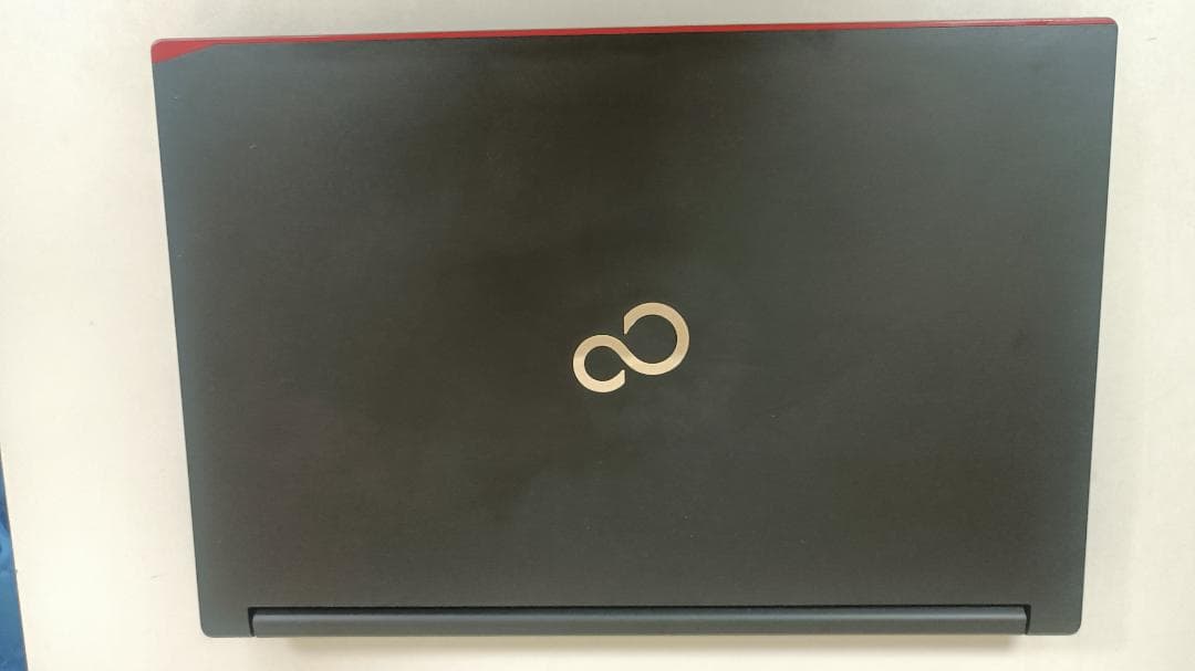 ⭐️ノートパソコンFUJITSU第六世代Core i5 SSD256Gメモリ8G