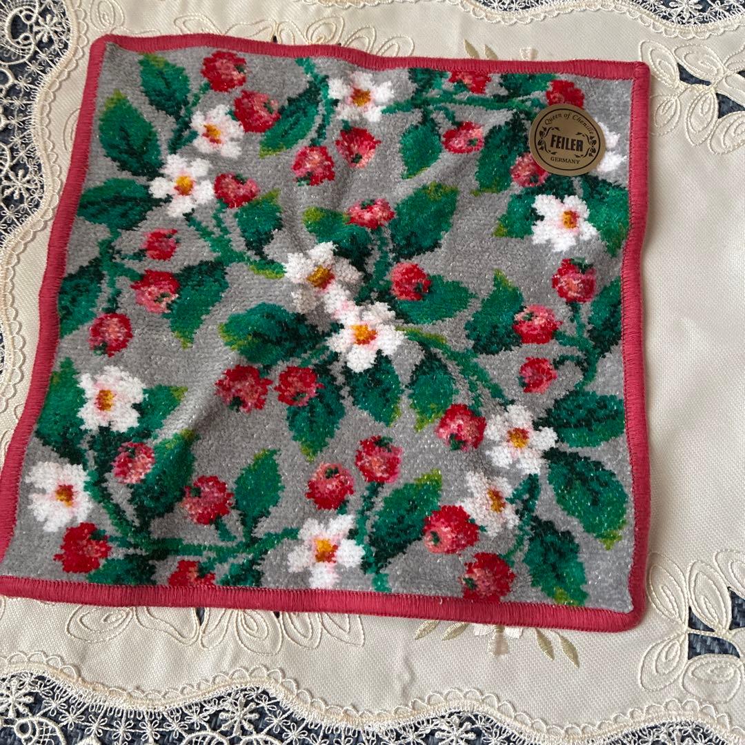 FEILER 花柄ポーチ、ハンカチ、ボトルケースセット