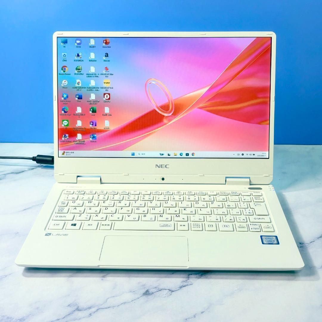 【★1台限り★】軽量コンパクト！SSDで快速・Win11・ホワイトノートパソコン