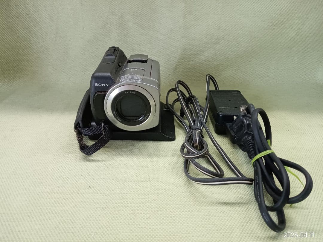 《TB66》SONY ソニー DCR-SR65 ハンディカム ビデオカメラ