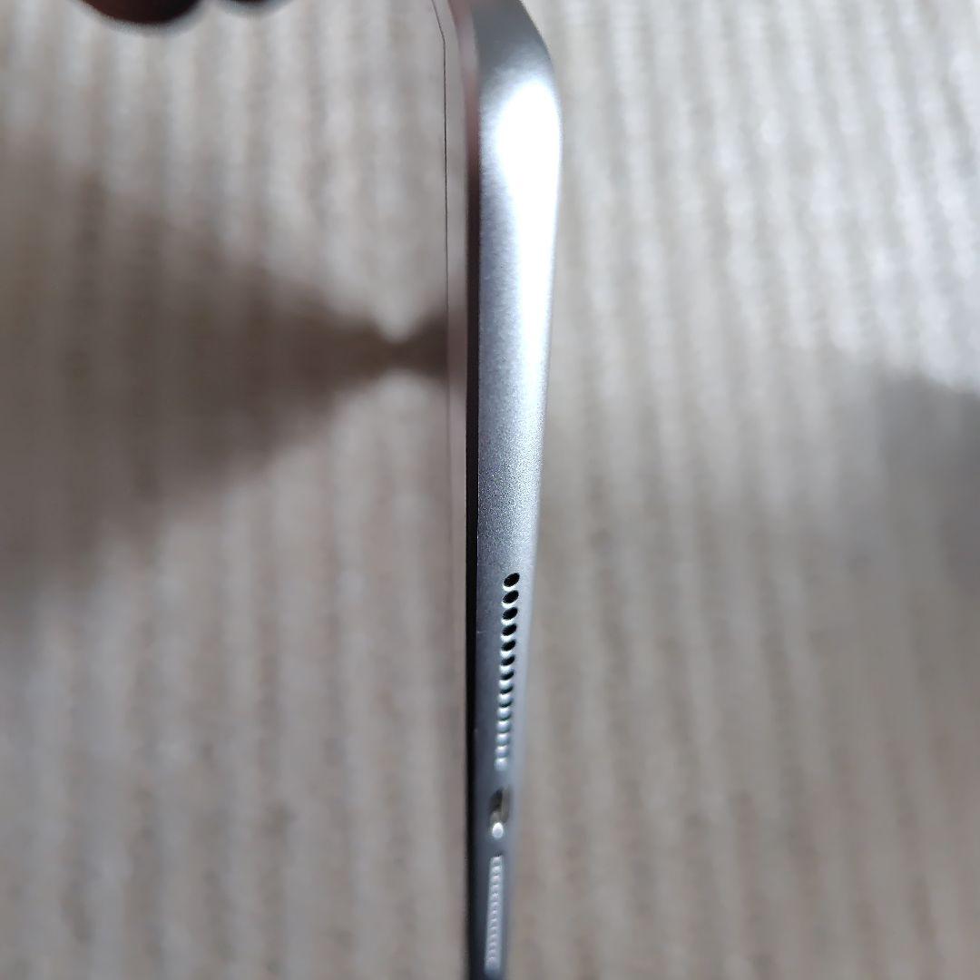 Apple iPad シルバー 本体第５世代