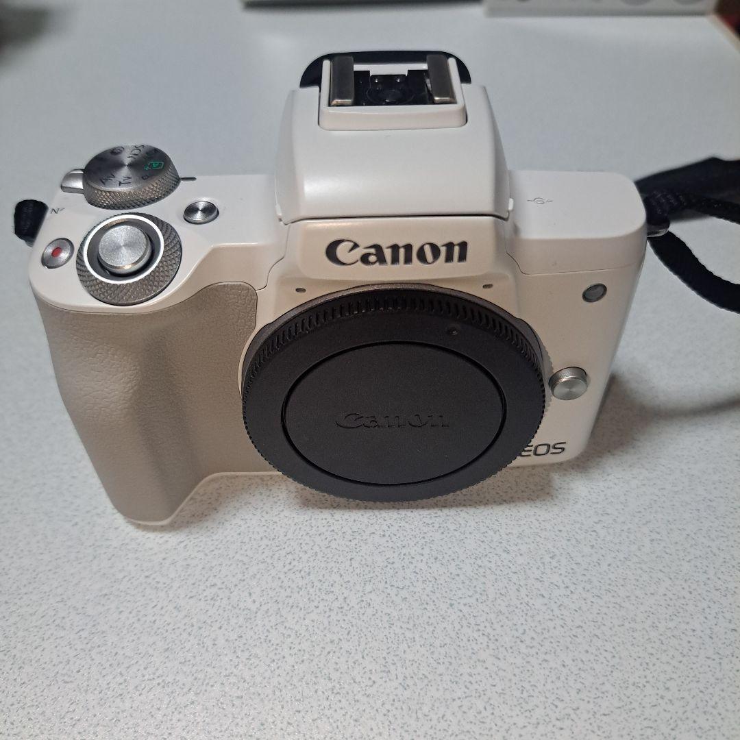 Canon EOS Kiss M2 ダブルズームキット