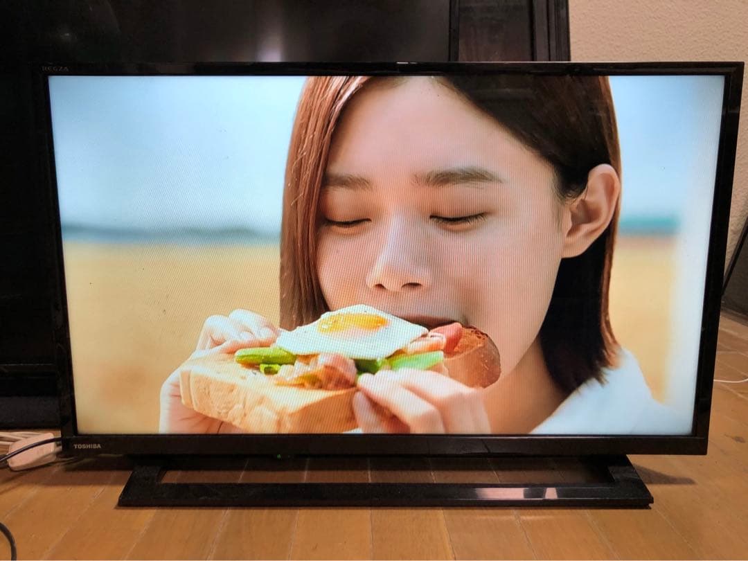 名）136. TOSHIBA 液晶テレビ 32S22 リモコンあり