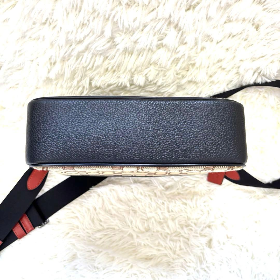 【美品】コーチ CE534ショルダーバッグ レザー 斜め掛け シグネチャー