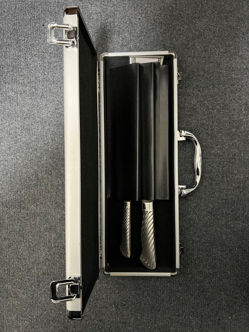 TOJIRO PRO 牛刀 240mm、ペティナイフ 120mm