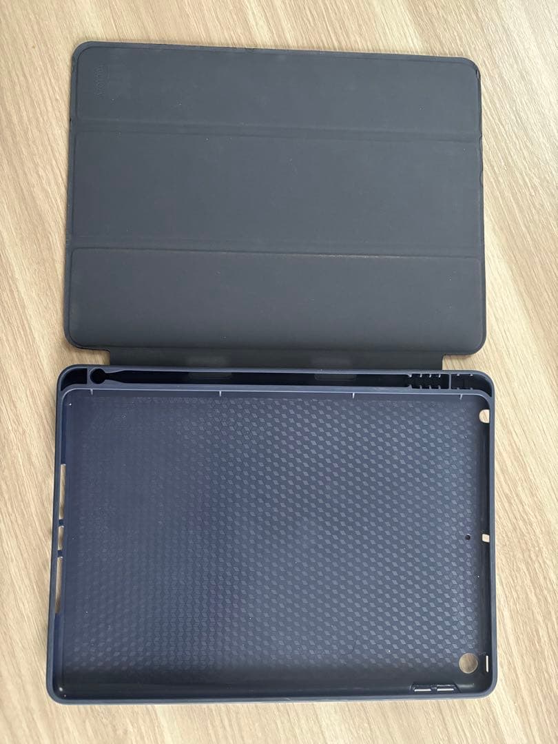 iPad 第9世代 64GB SIMフリー　ほぼ未使用に近い　3点セット