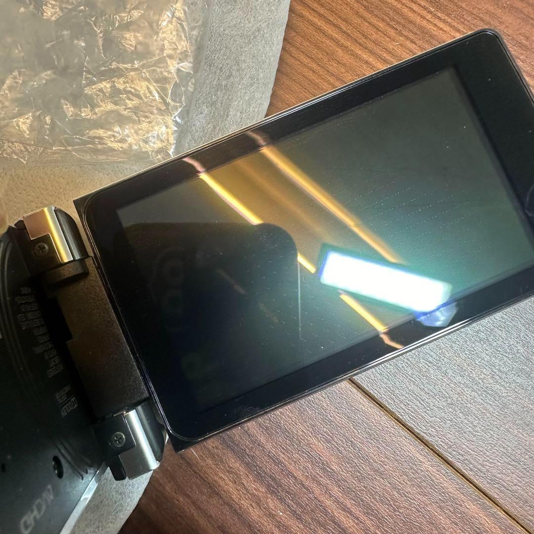 ほぼ未使用 Victor JVC GZ-HM890-S ビデオカメラ 0121