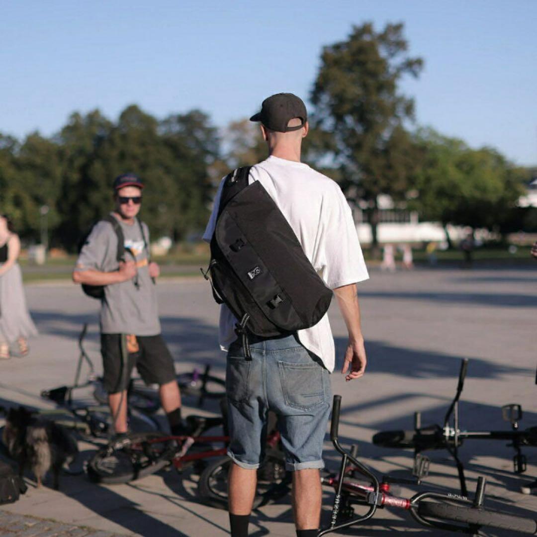 Chrome クローム シチズン ブラックメッセンジャーバッグ