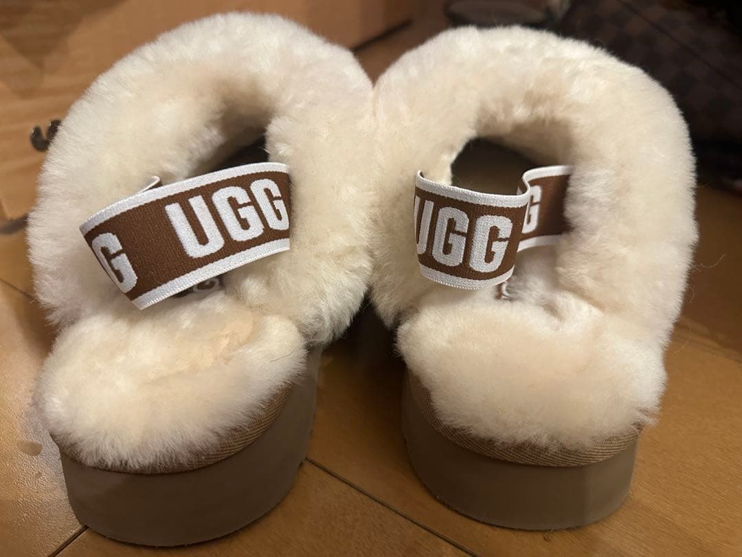 UGGサンダル　ファンケット　プラットフォーム　25cm キッズ