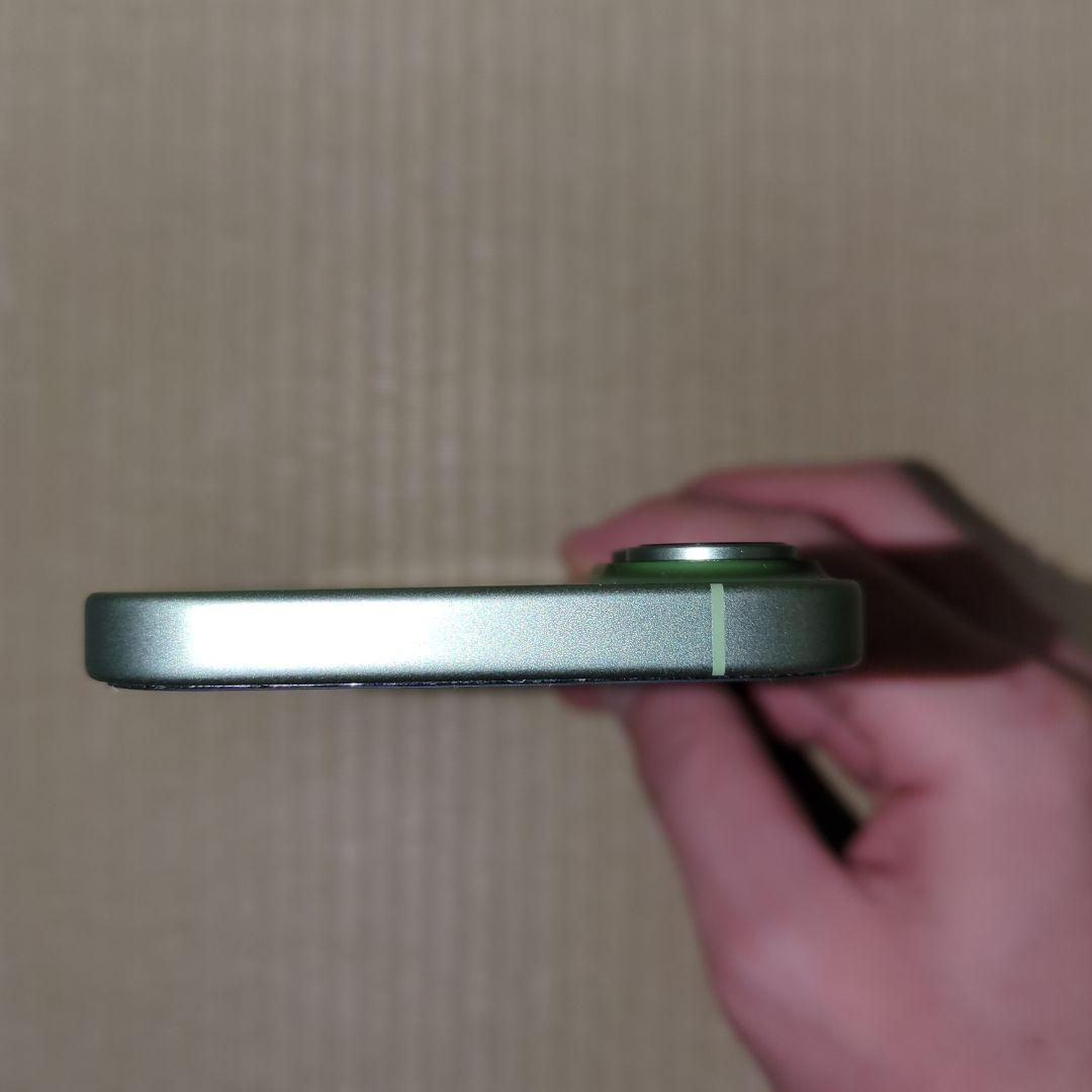 美品 iphone 17 セージ 256GB