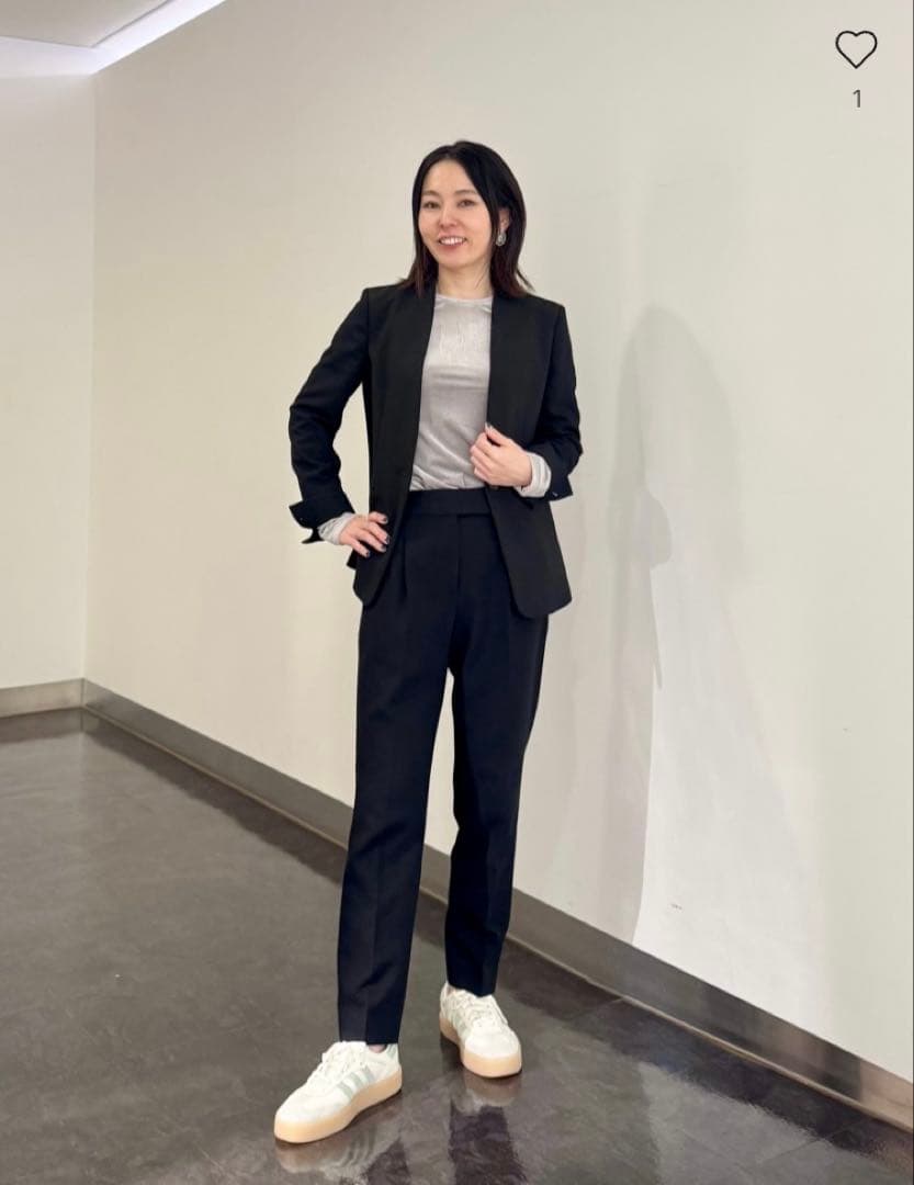 美品PLST プラステ ノーカラージャケットパンツスーツ M S 黒 フォーマル