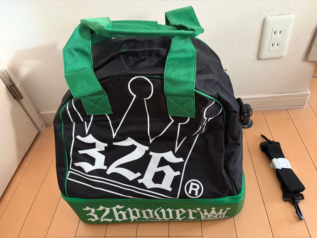 326power ヘルメットバッグ　黒×緑　ブラック　グリーン