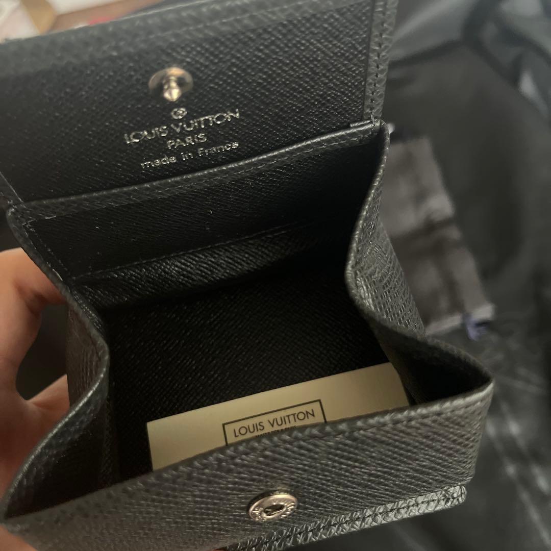 美品　LOUIS VUITTON ケース