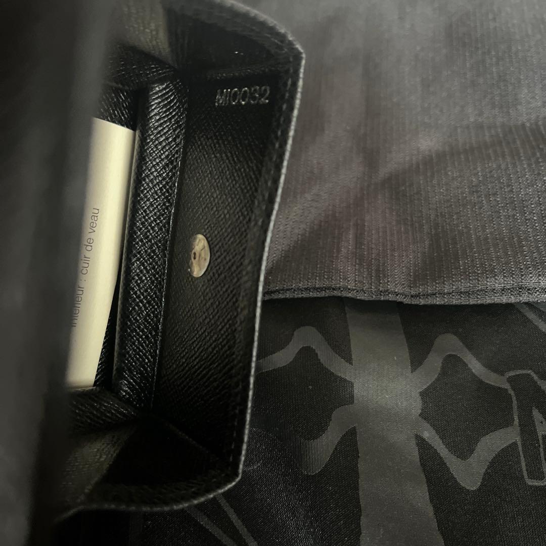 美品　LOUIS VUITTON ケース