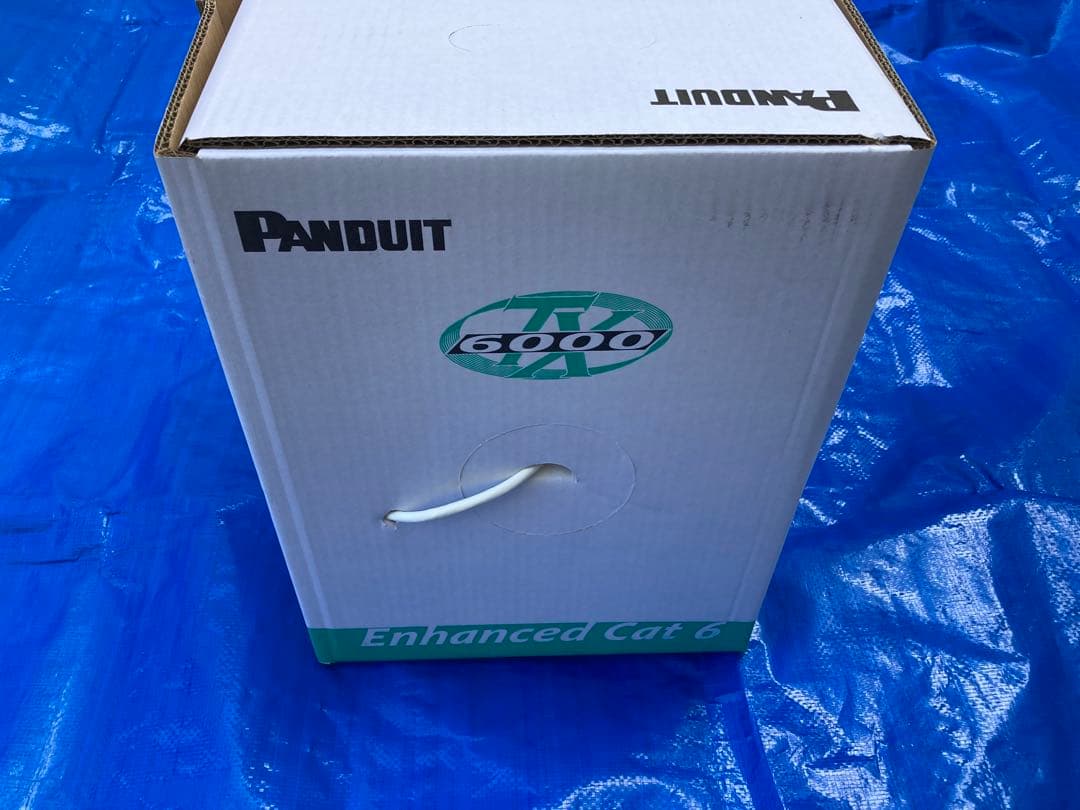 UTPケーブル　CAT6 パンドウイット　白　300m巻