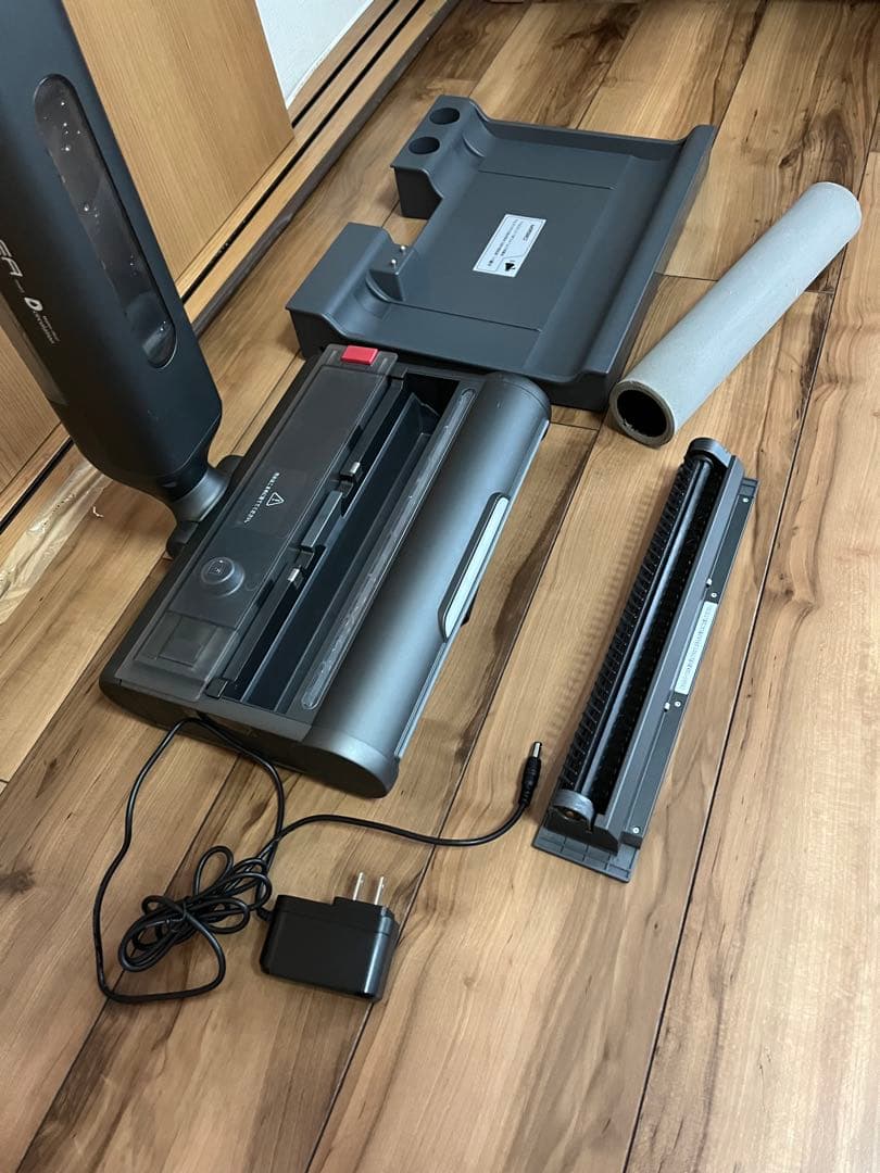 美品　DIISEA コードレス Floor cleaner掃き＆拭き掃除機