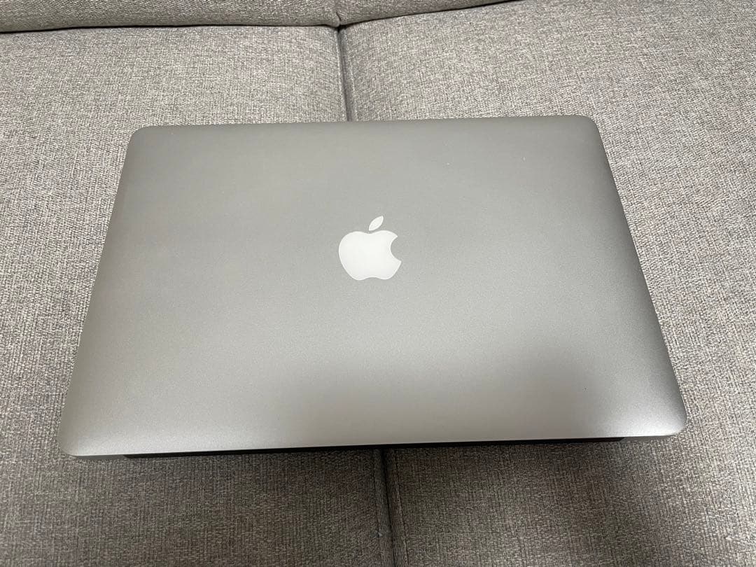 Apple MacBook Air シルバー 13インチ